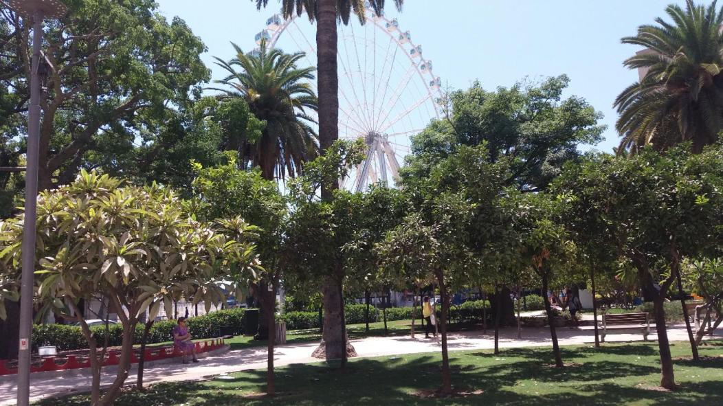 Apartamento Confortable habitación céntrica en piso privado Málaga Exterior foto
