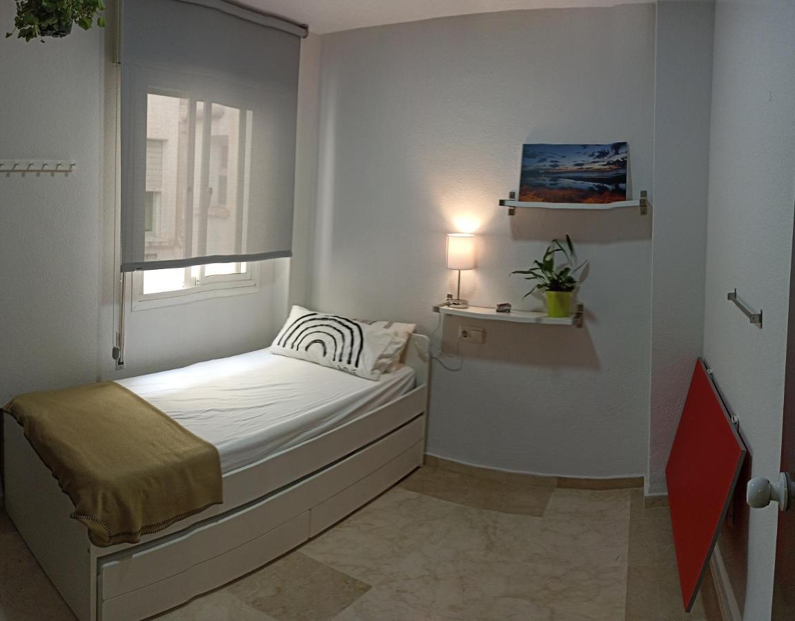 Apartamento Confortable habitación céntrica en piso privado Málaga Exterior foto