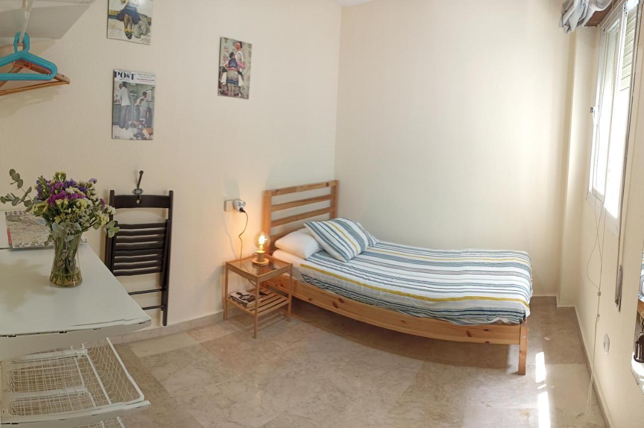 Confortable habitación céntrica en piso privado Málaga Exterior foto